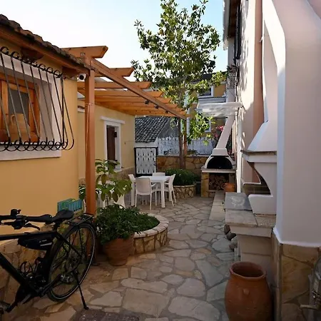 Navigats Traditional House Village Casa vacanze Lefkimmi (Corfu)