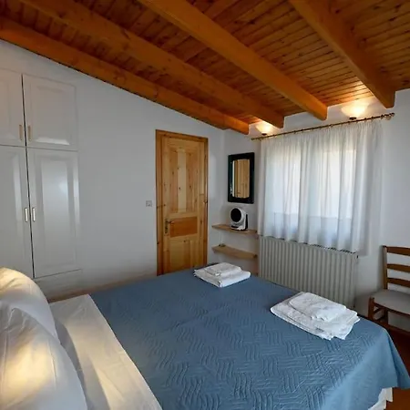 Vakantiehuis Navigats Traditional House Village