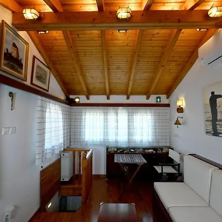 Holiday home Navigats Traditional House Village Lefkimmi (Corfu)